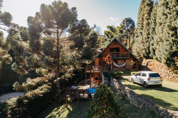 Quels sont les avantages de louer une maison de vacances en Provence avec des cours de cuisine et des balades en montgolfière?